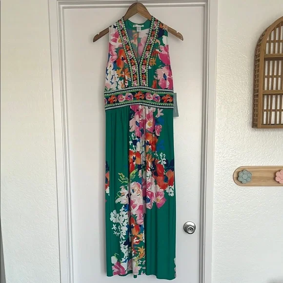 London Times | Dresses | London Times Green Halter Maxi Sundress | Poshmark